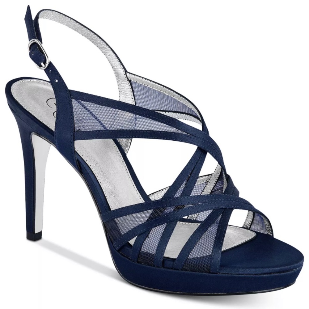 Adrianna Papell Adri Navy Satin Heel, size 5.5M US, New in box!